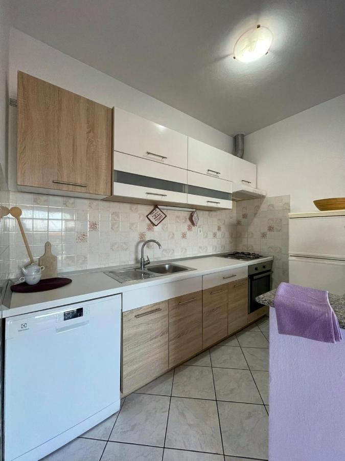 Sun Side Apartment Kaštela Екстериор снимка