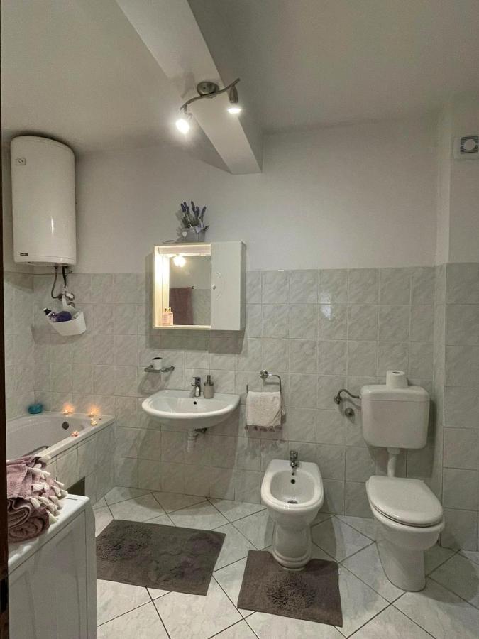 Sun Side Apartment Kaštela Екстериор снимка